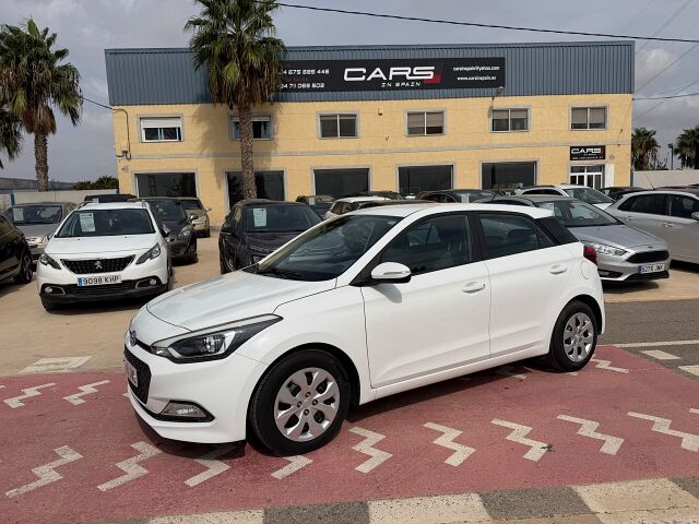 HYUNDAI I20 ACTIVE 1.2 PETROL SPANISH LHD IN SPAIN ONLY 21000 MILES SUPERB 2017
